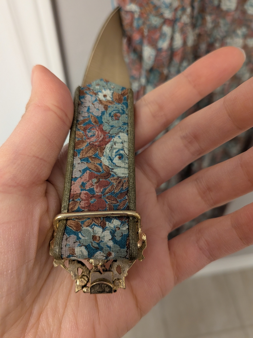 Vintage Japanese Floral Pleated Midi - Like New - Picture 7 of 10